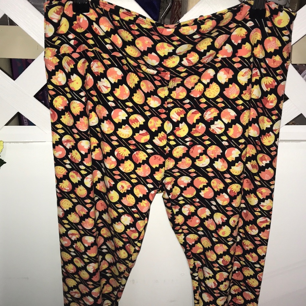 LuLaroe Leggings Tall & Curvy